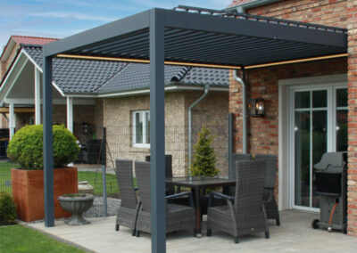 Pinela Louvred Roof Garden Pergola